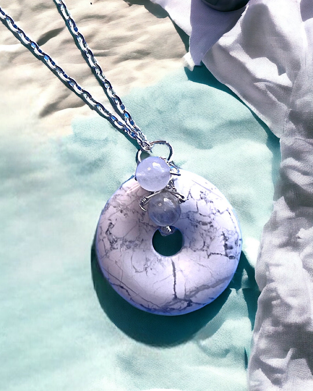 Howlite Core Necklace