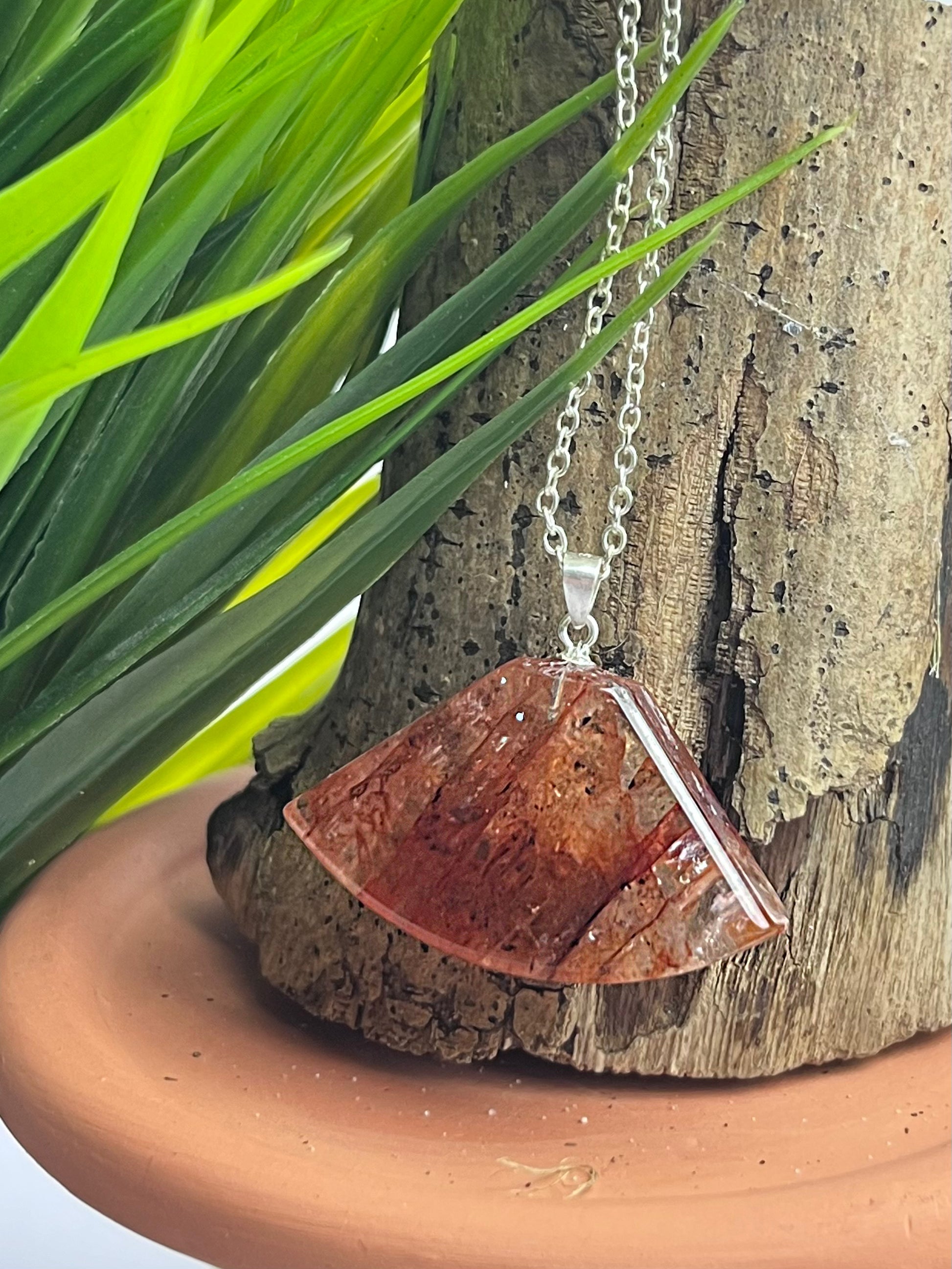 S925 Fire Quartz Fan Necklace