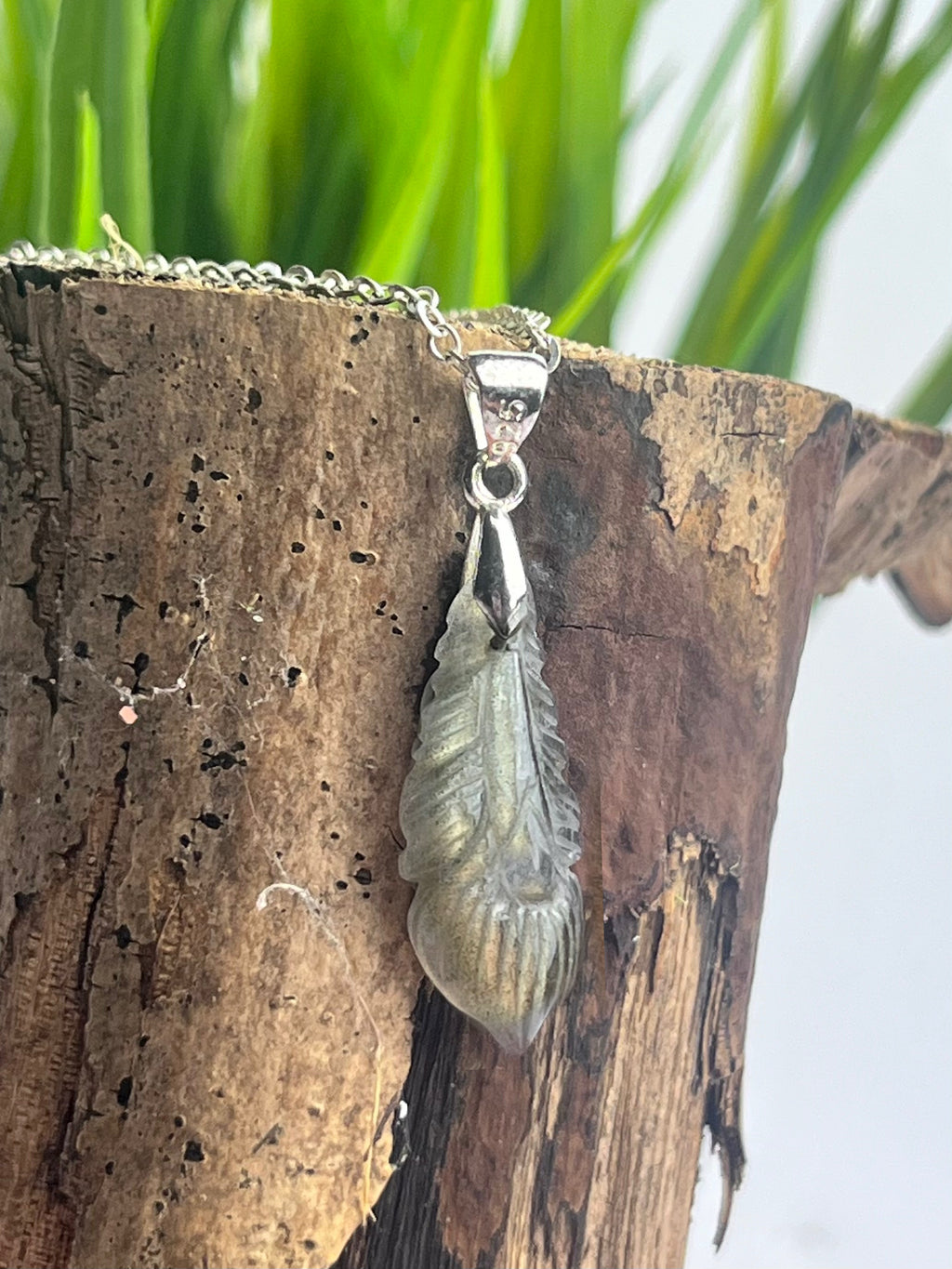 S925 Labradorite Feather Necklace