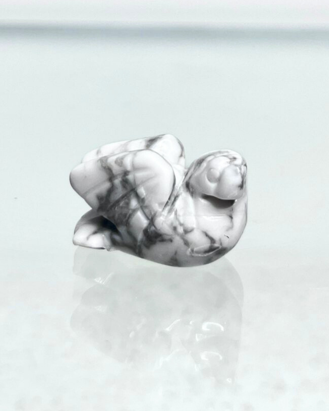 Howlite Dove