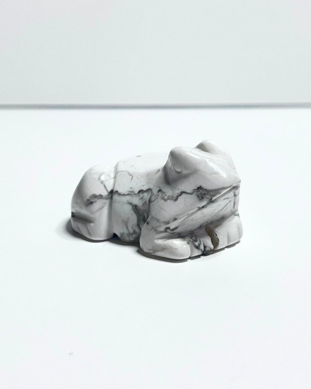 Howlite Frog